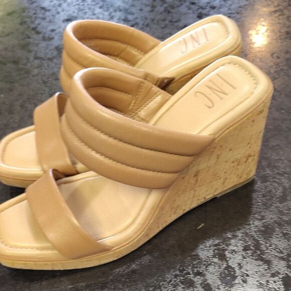 INC International Concepts Tan Mules with Puffy Straps - Picture 5 of 6
